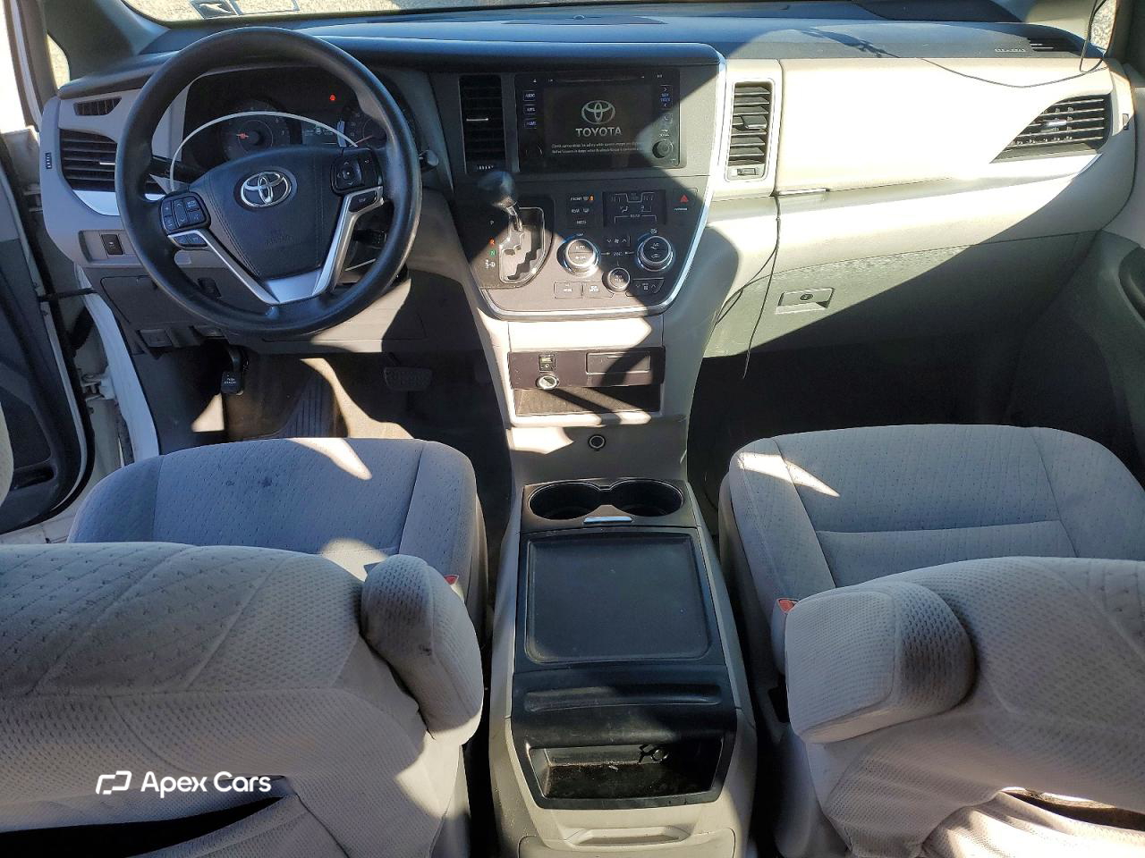 Toyota Sienna 2015