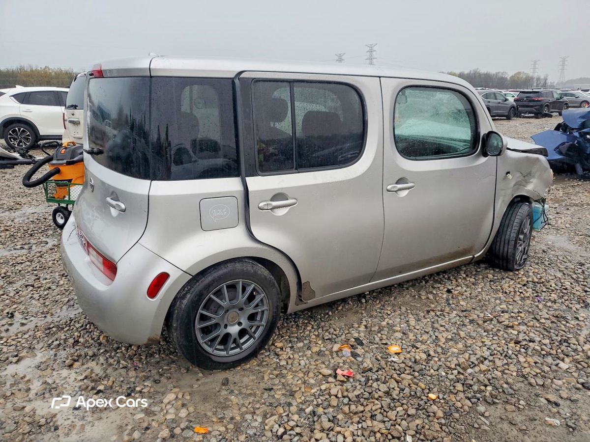 Nissan Cube 2011