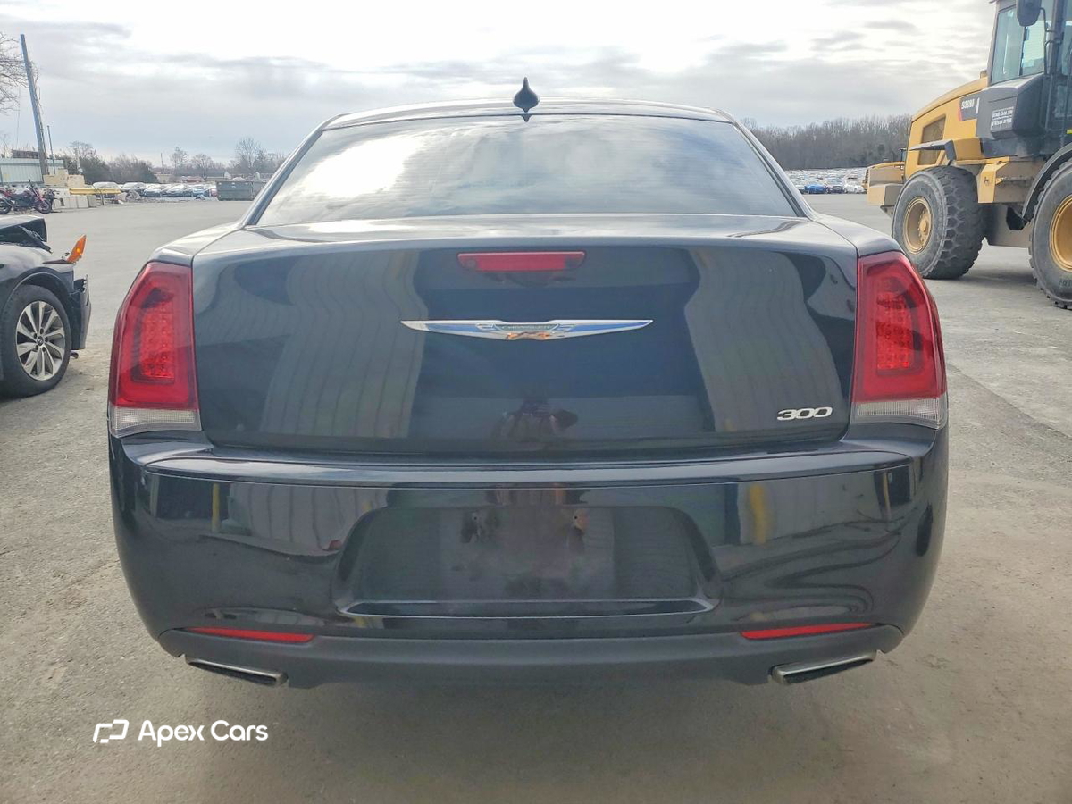 Chrysler 300 2018
