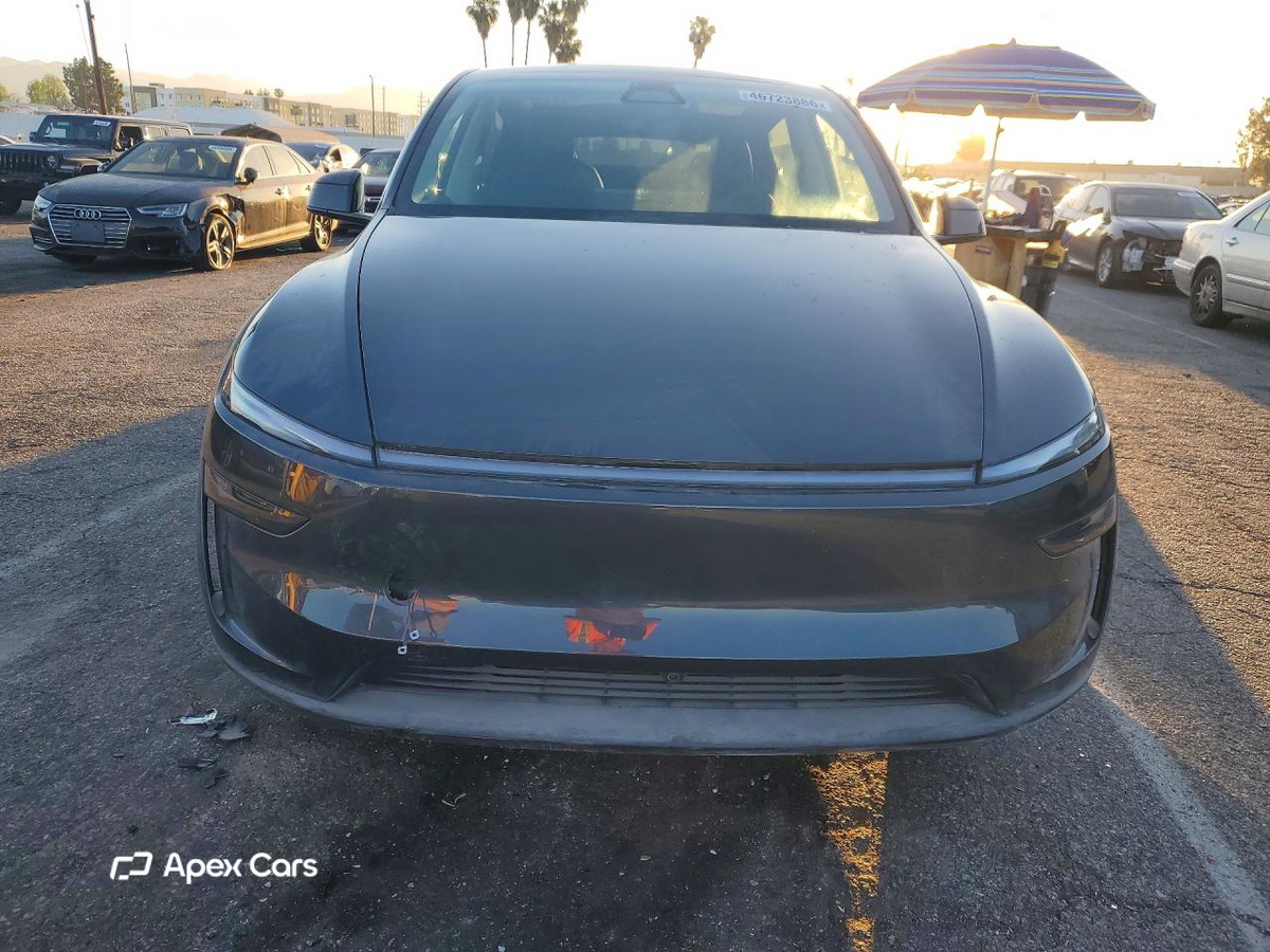 Tesla Model Y 2026