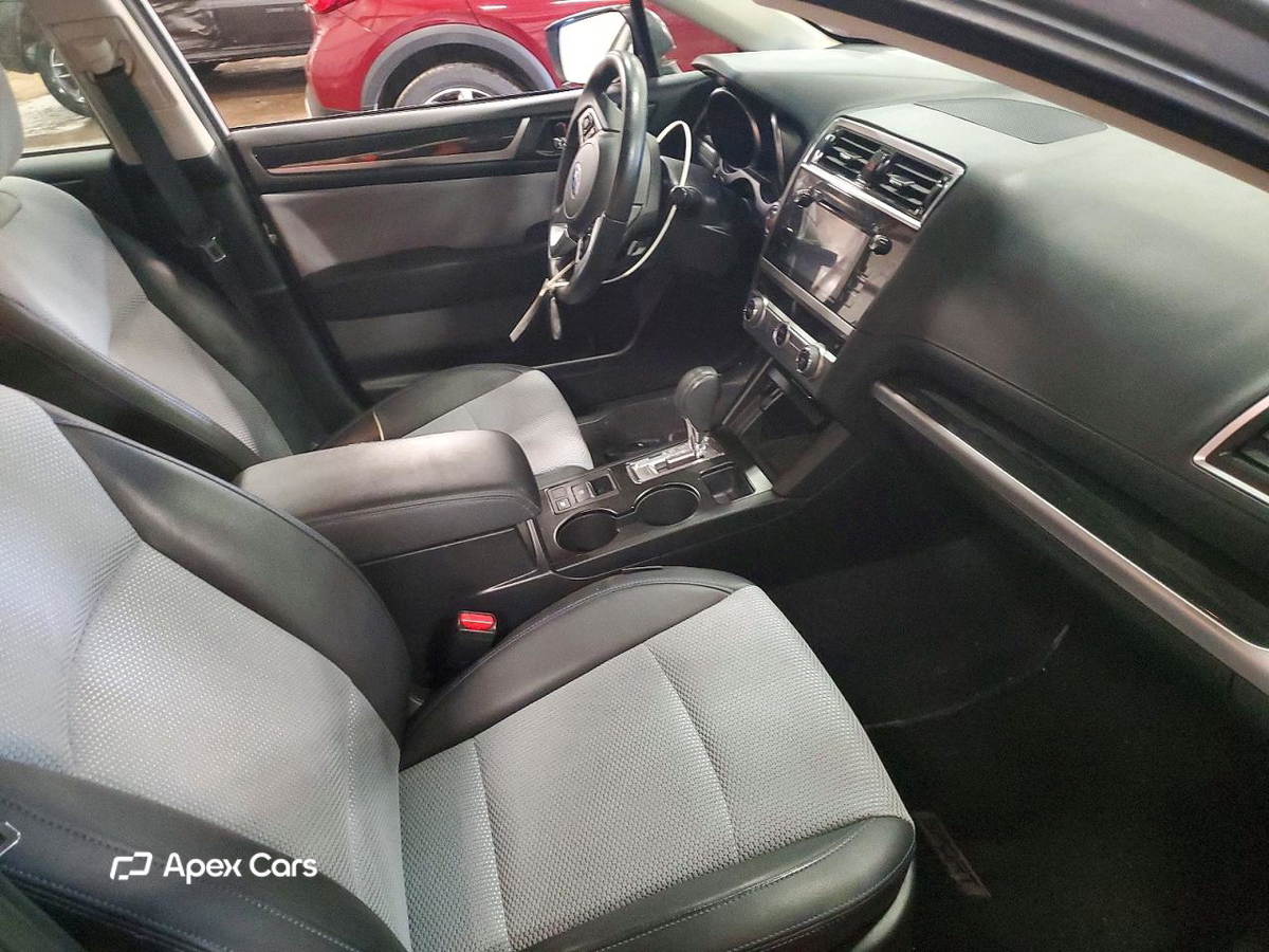 Subaru Legacy 2017