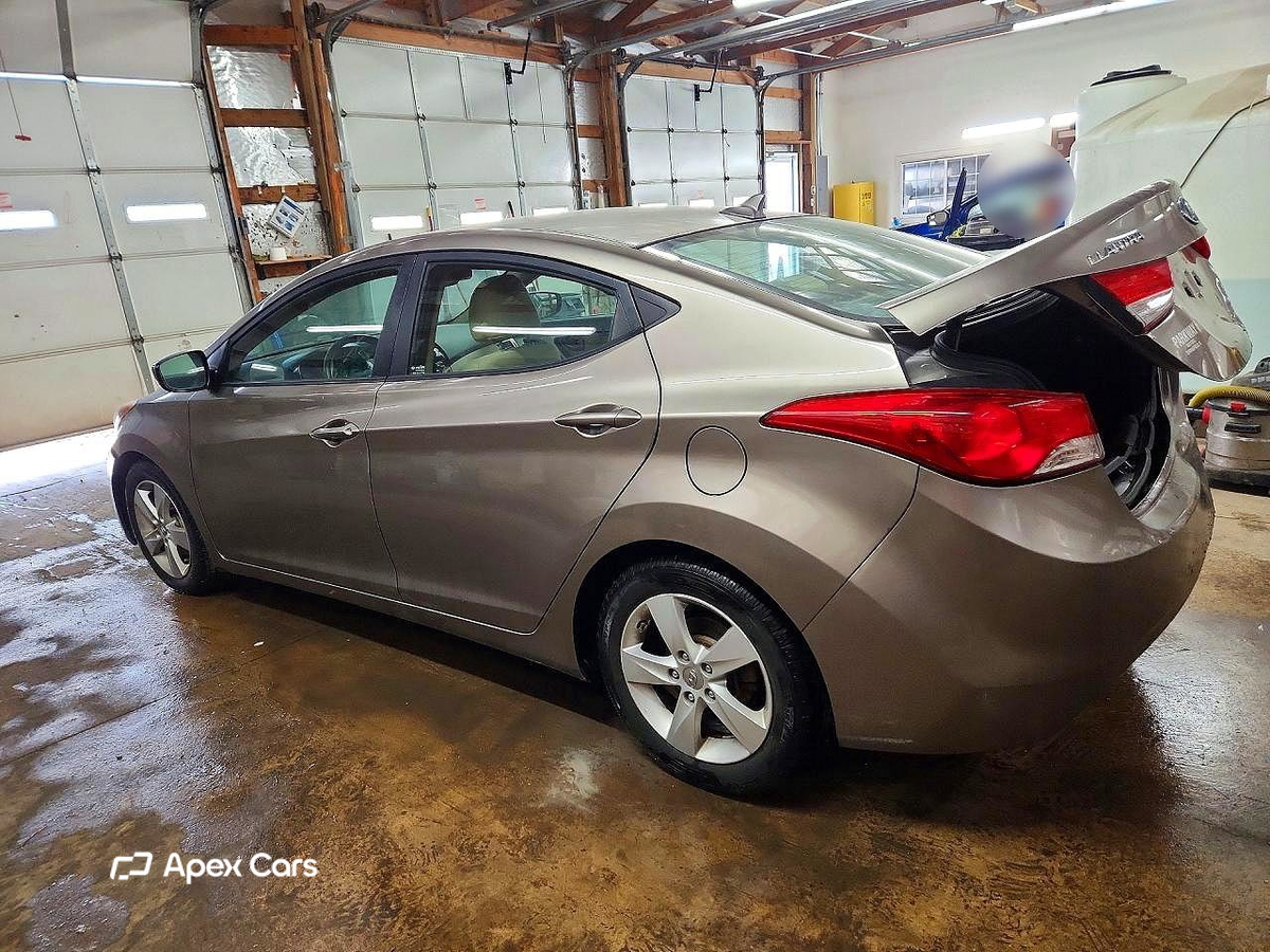 Hyundai Elantra 2013