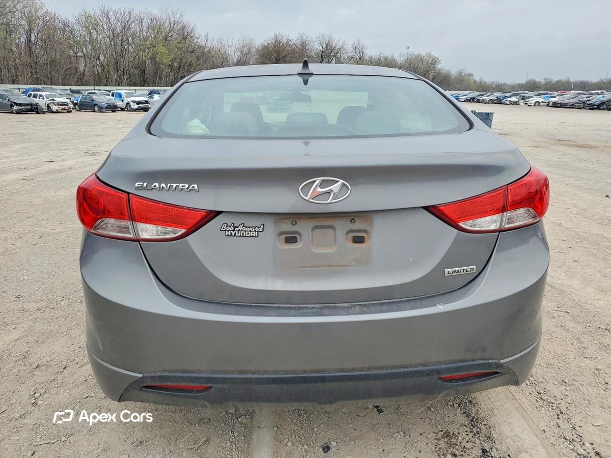 Hyundai Elantra 2013