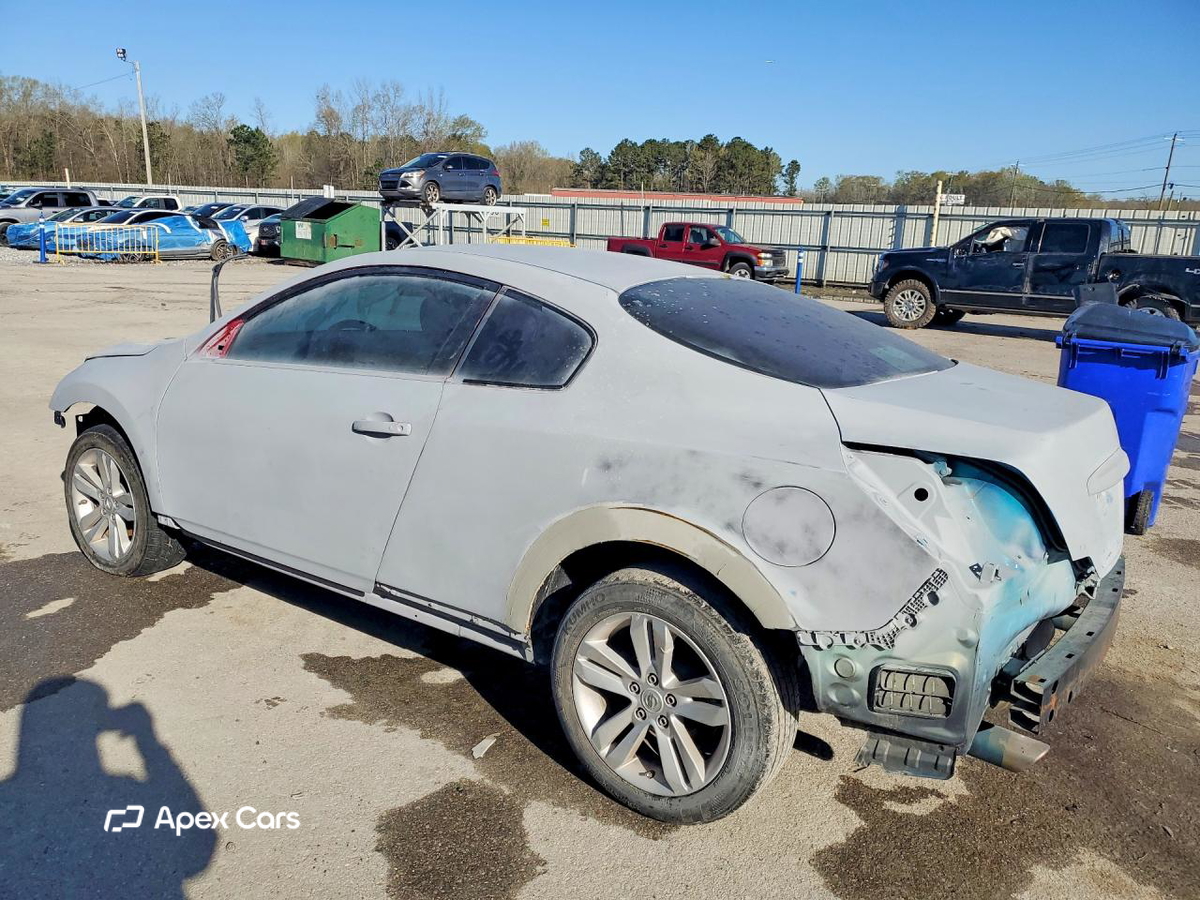 Nissan Altima 2012