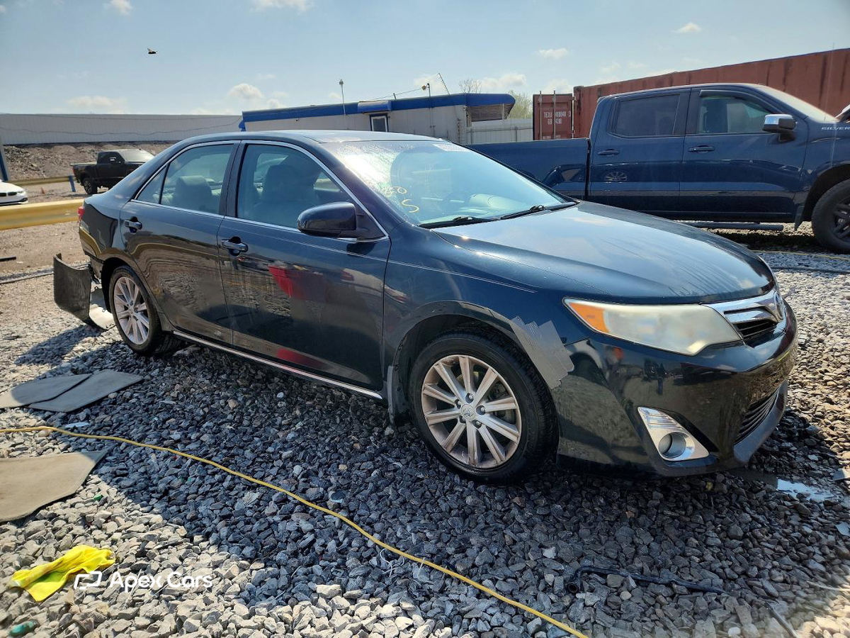 Toyota Camry 2012