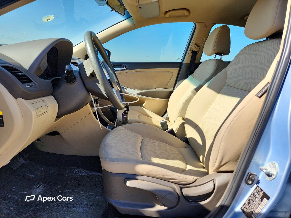 Hyundai Accent 2012