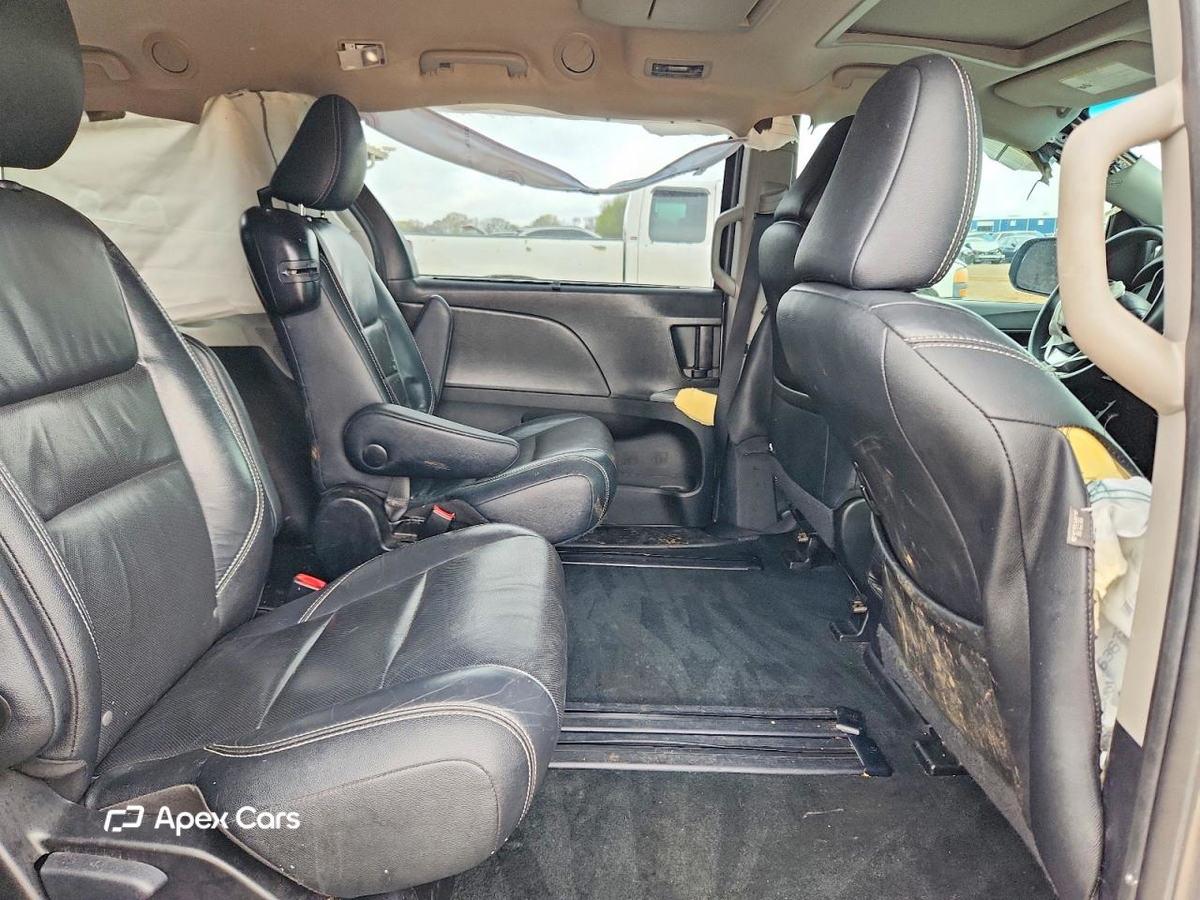 Toyota Sienna 2017