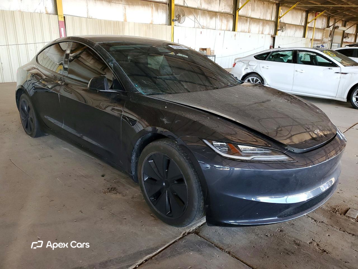 Tesla Model 3 2024
