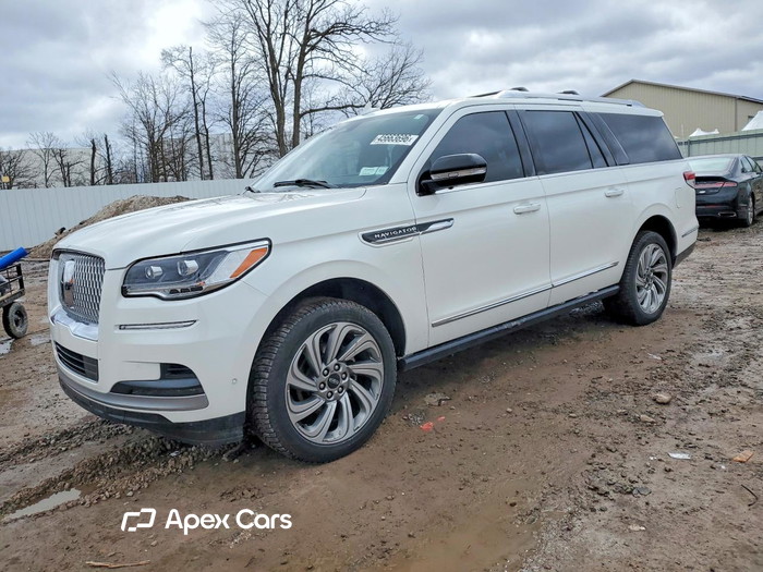2023 Lincoln Navigator - Image 1 of 5