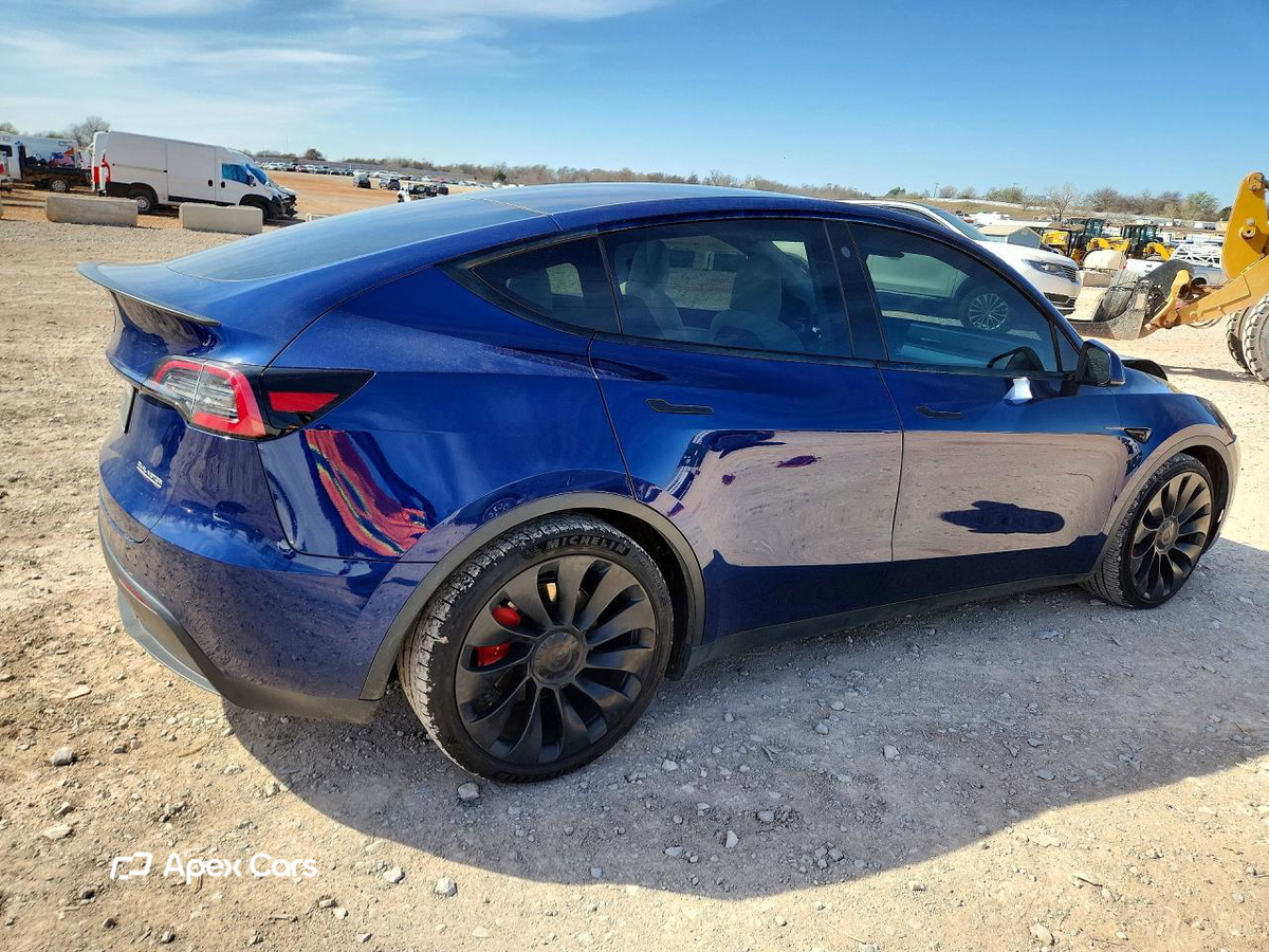 Tesla Model Y 2022