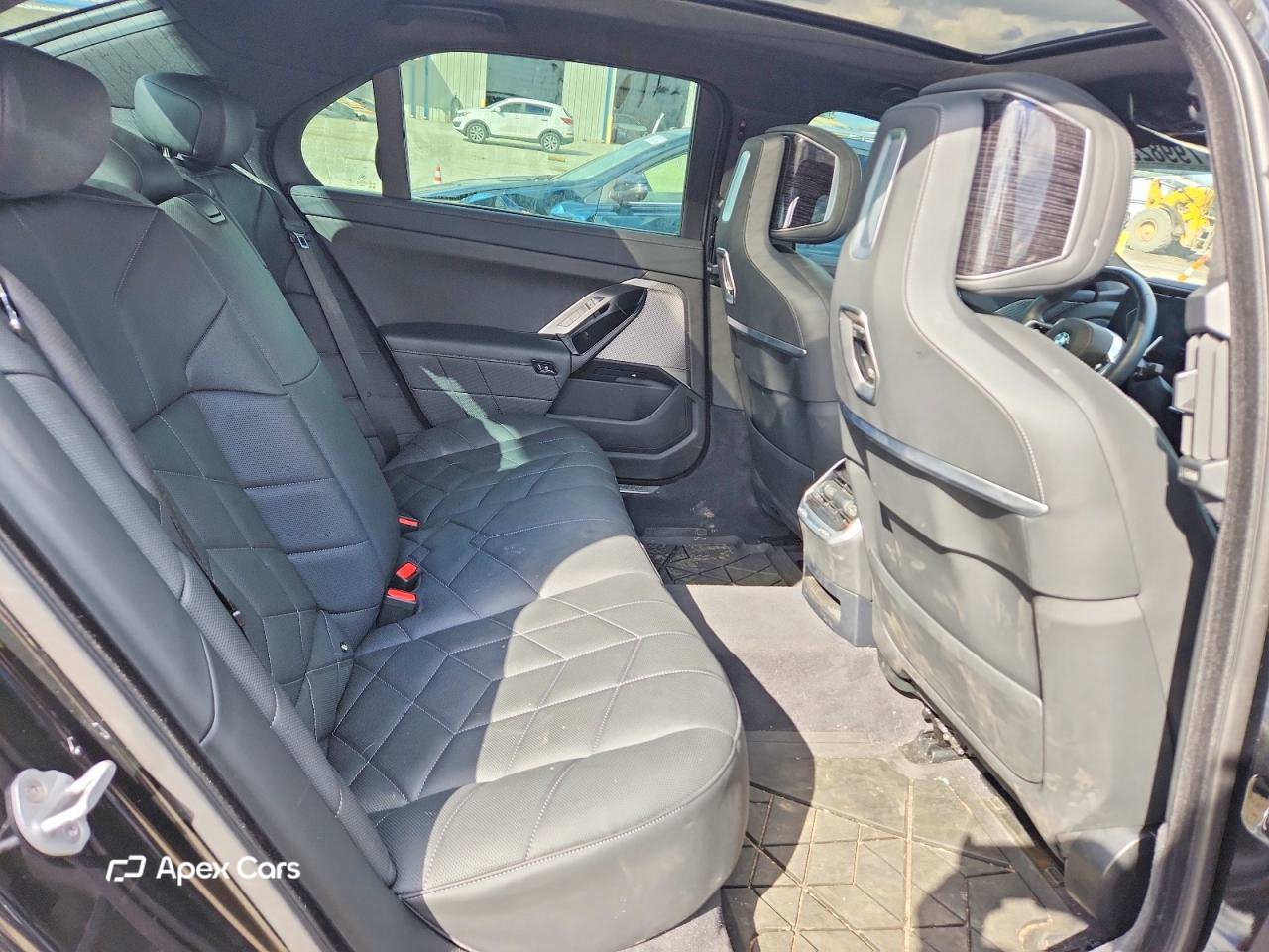 BMW Series 7 2025