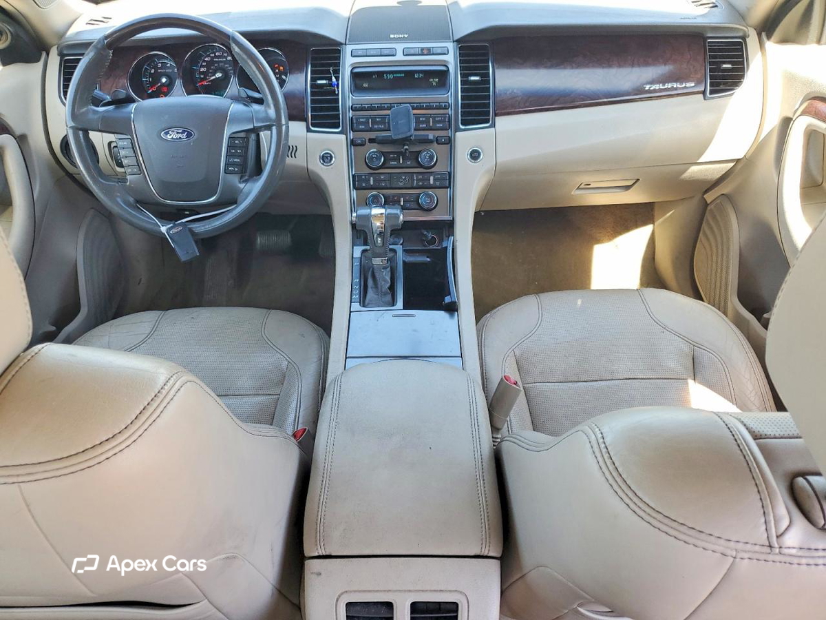 Ford Taurus 2011