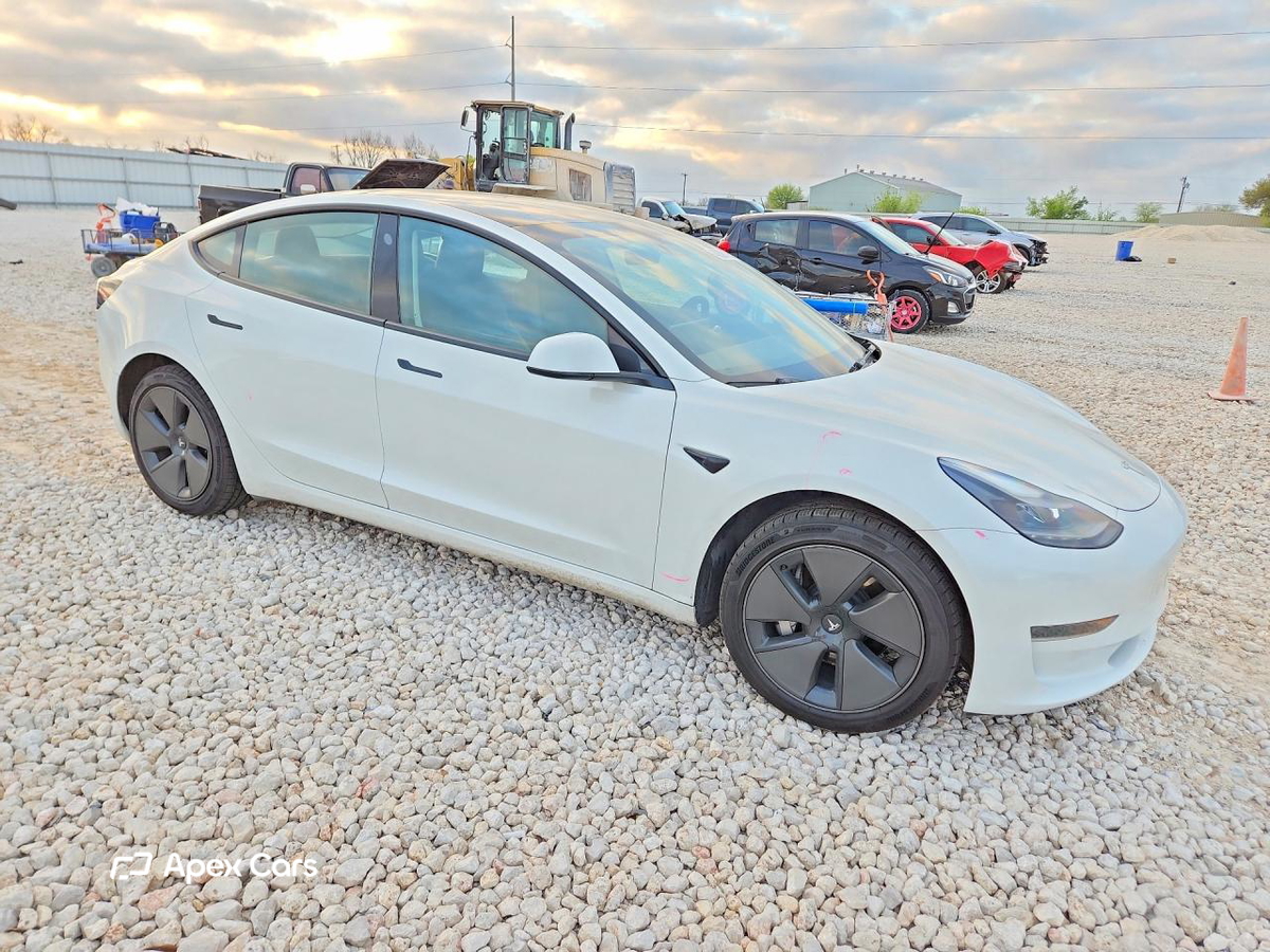 Tesla Model 3 2023
