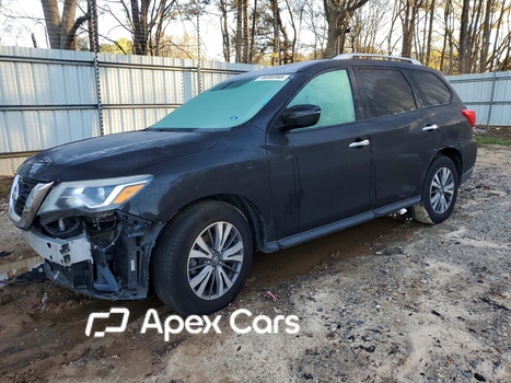 Nissan Pathfinder 2017 - Image 1 of 14