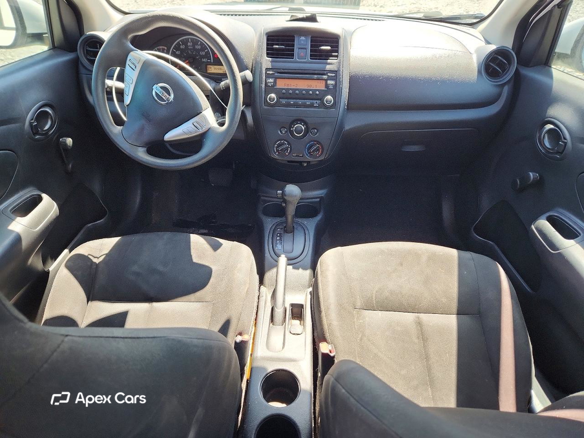 Nissan Versa 2016