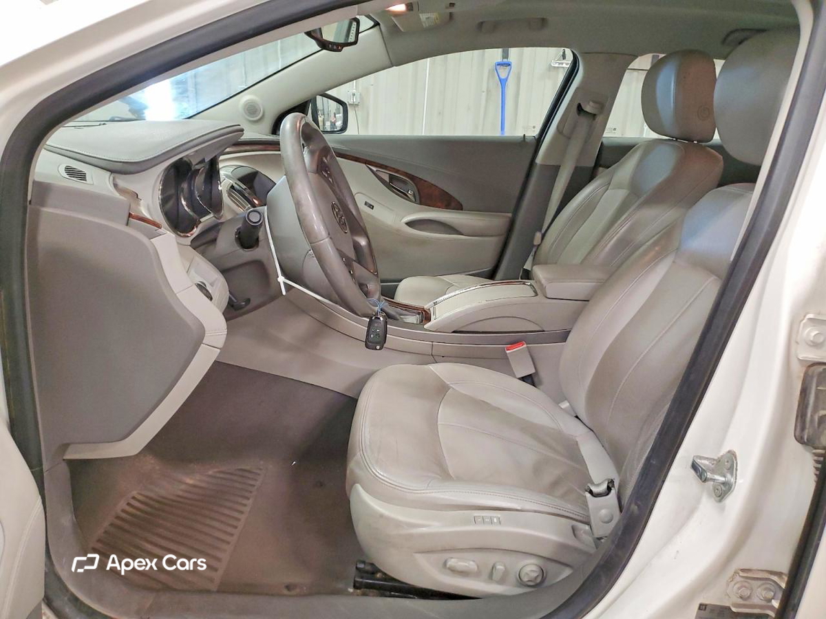 Buick LaCrosse 2012