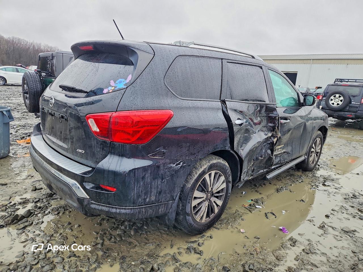 Nissan Pathfinder 2017