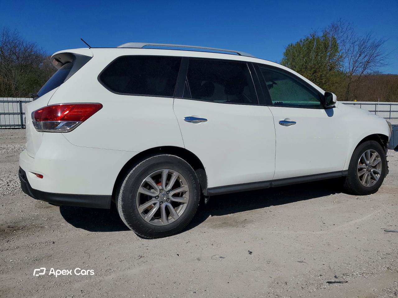 Nissan Pathfinder 2016