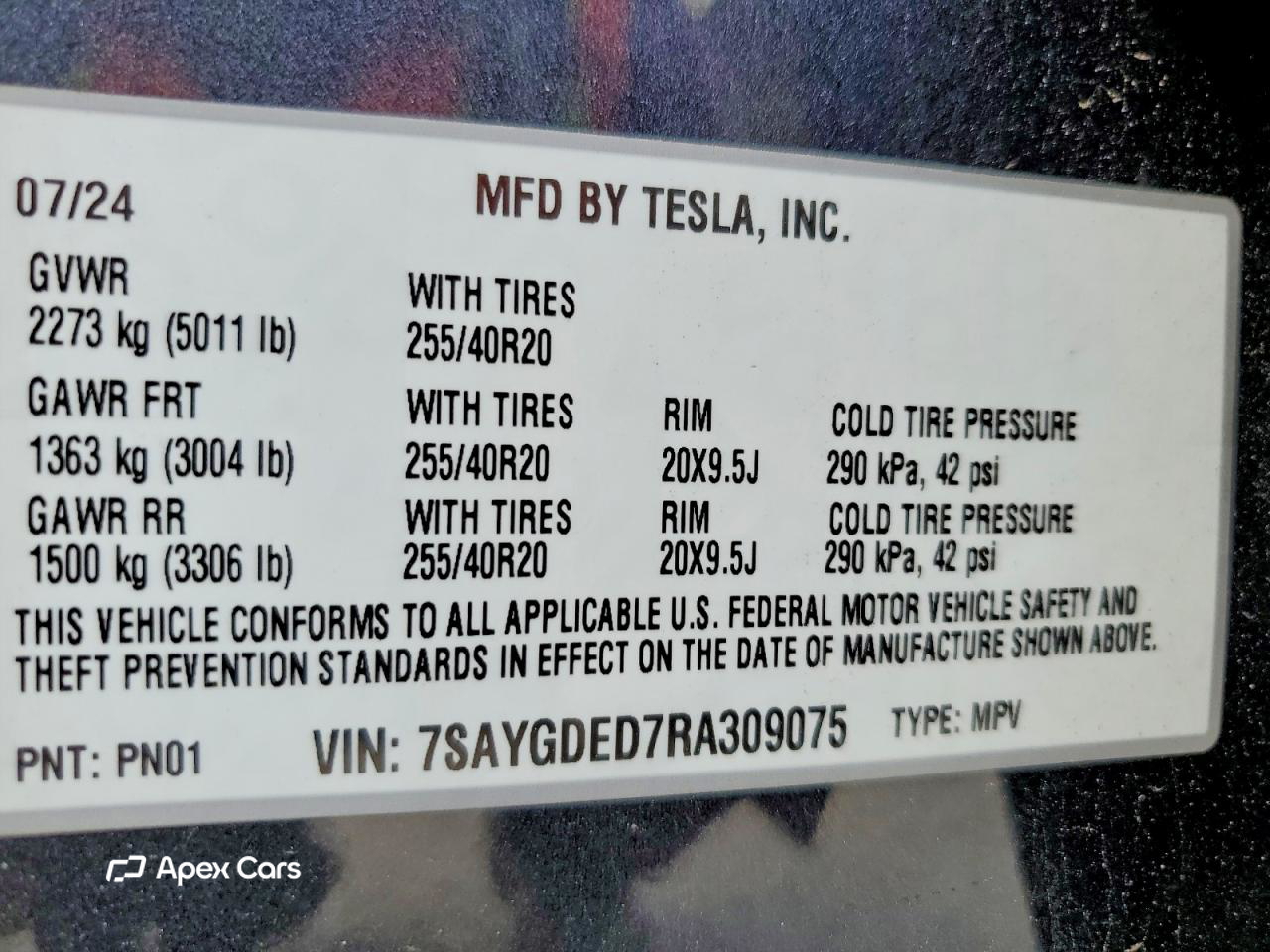Tesla Model Y 2024