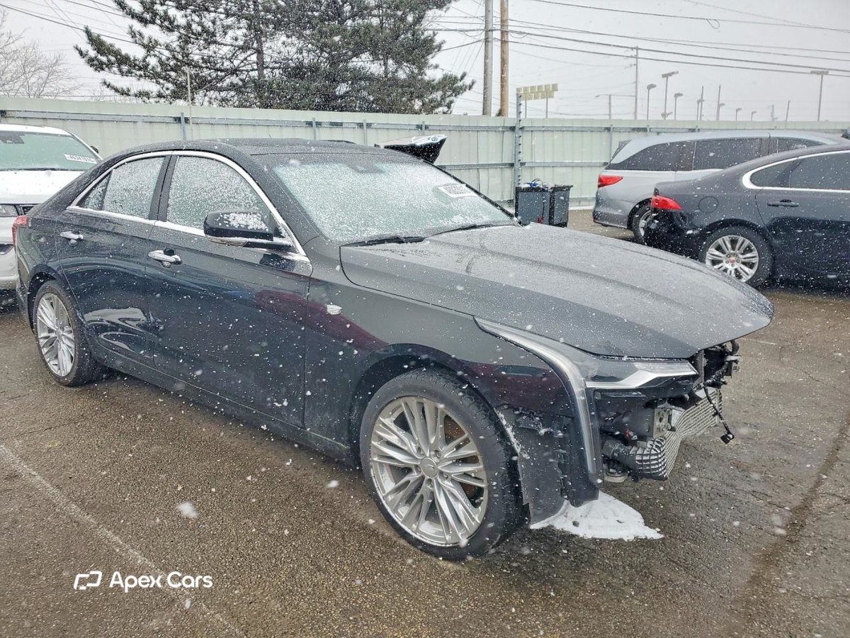 Cadillac CT4 2023
