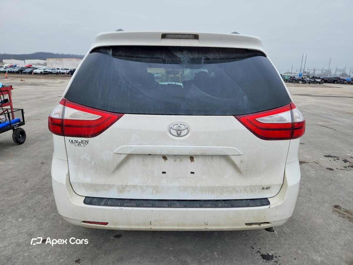 Toyota Sienna 2015