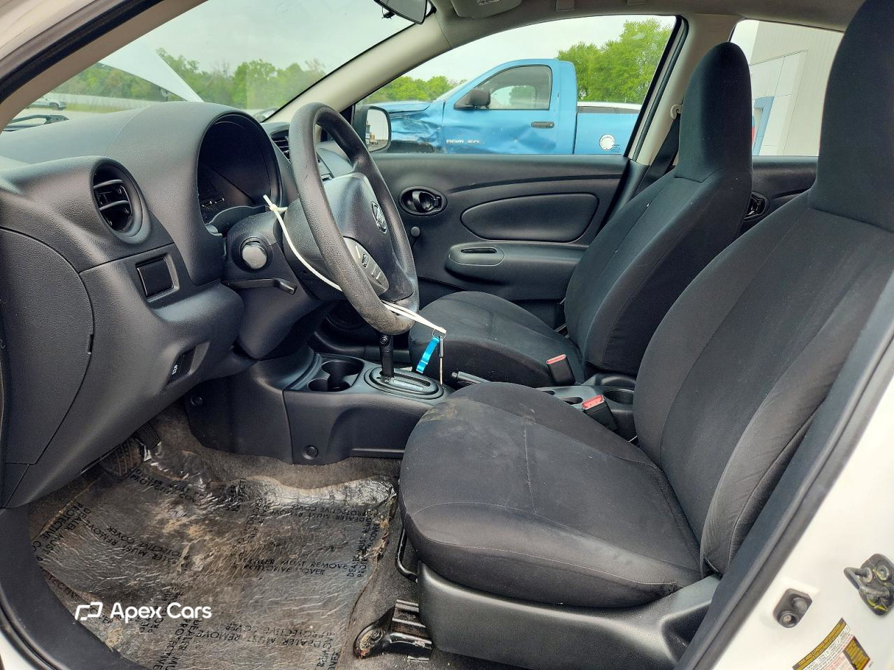 Nissan Versa 2015