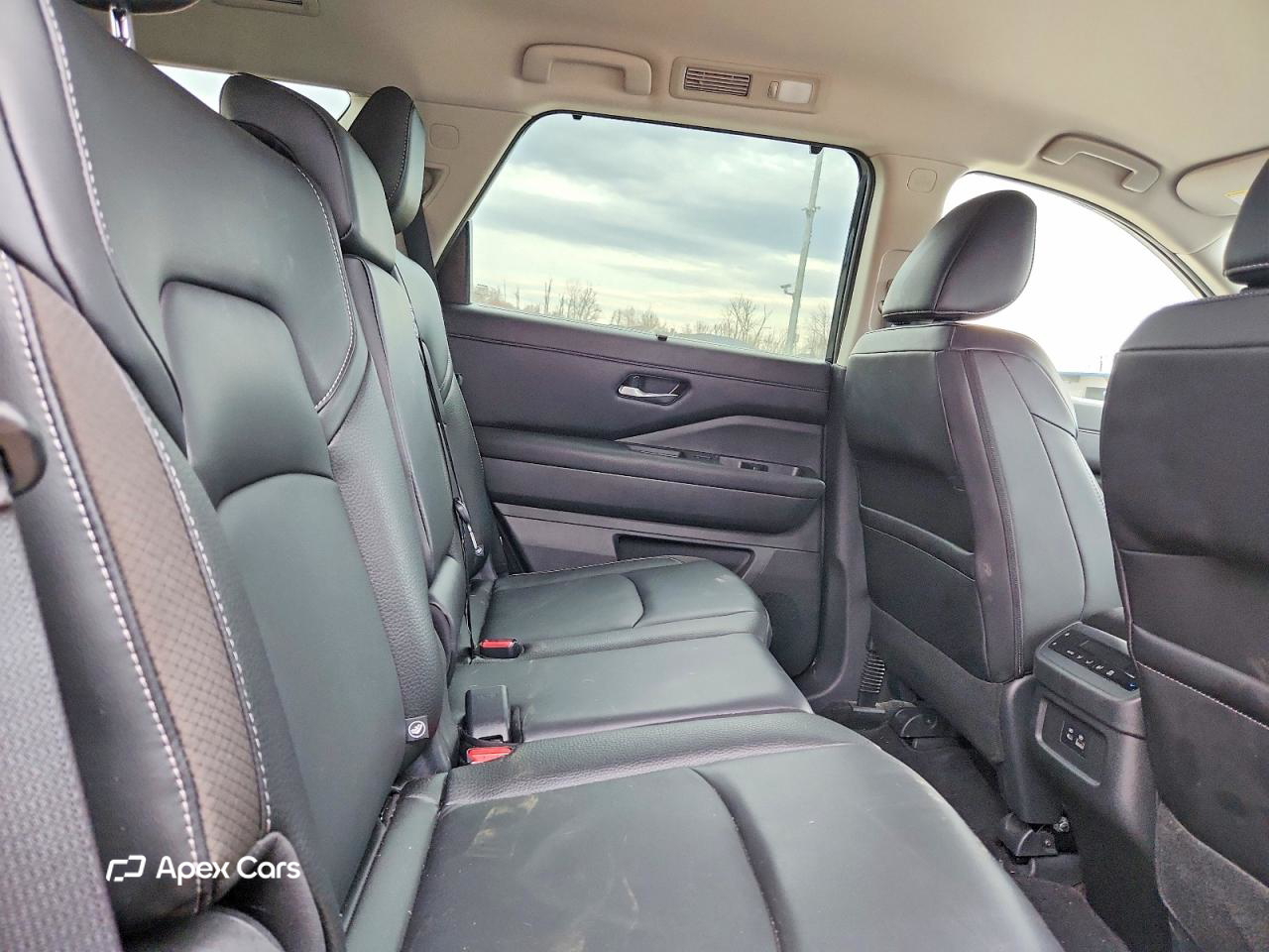 Nissan Pathfinder 2024