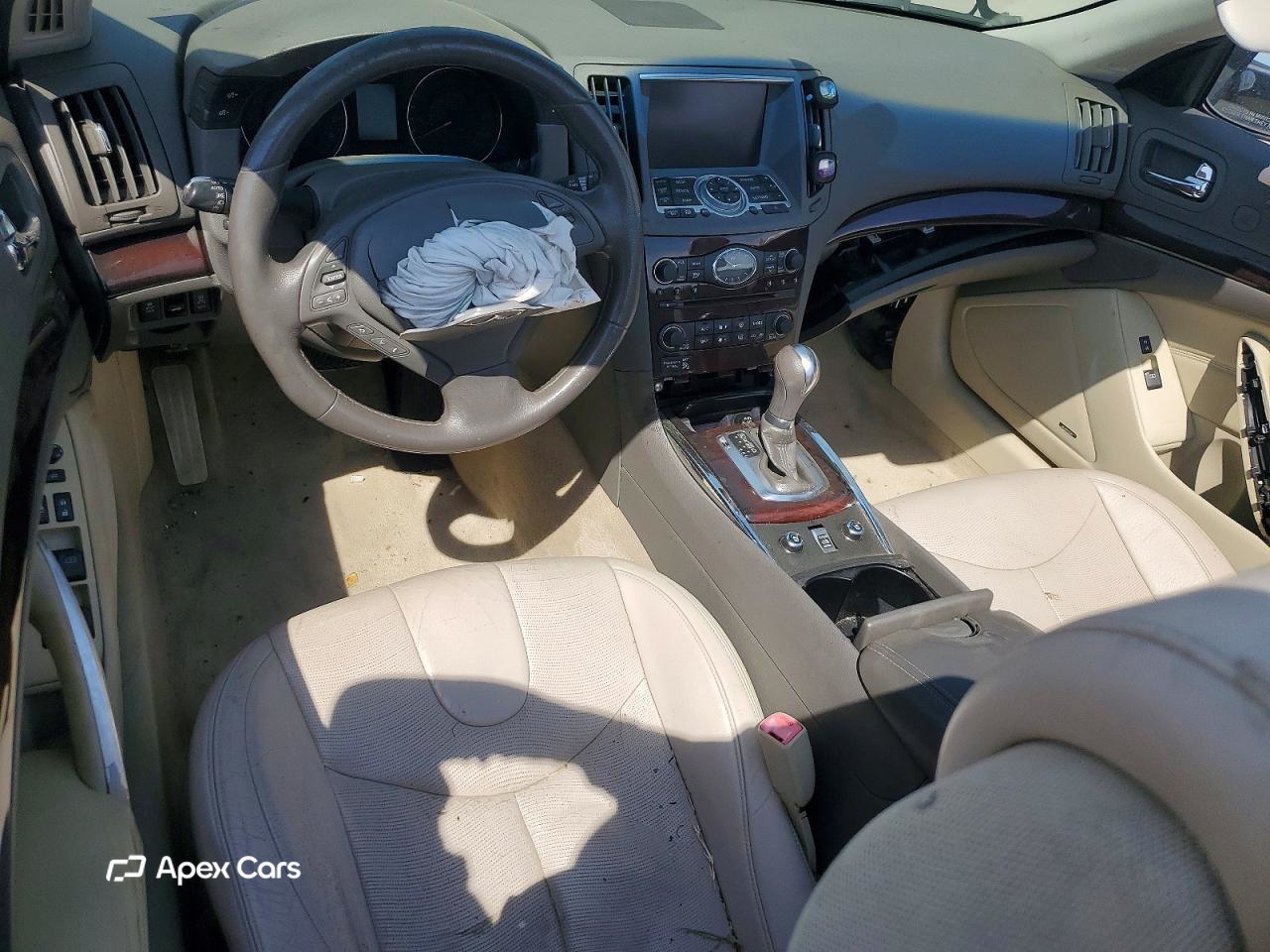 Infiniti G 2011