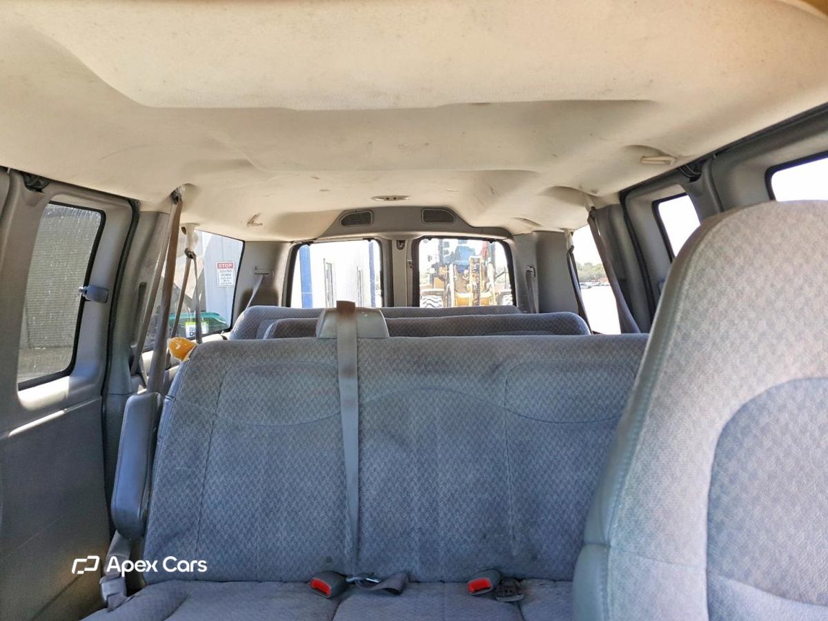 Chevrolet Express 2005