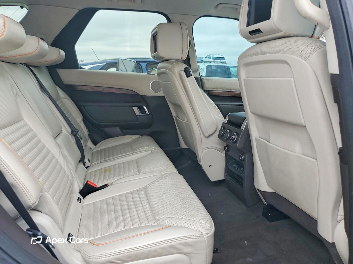 Land Rover Discovery 2019