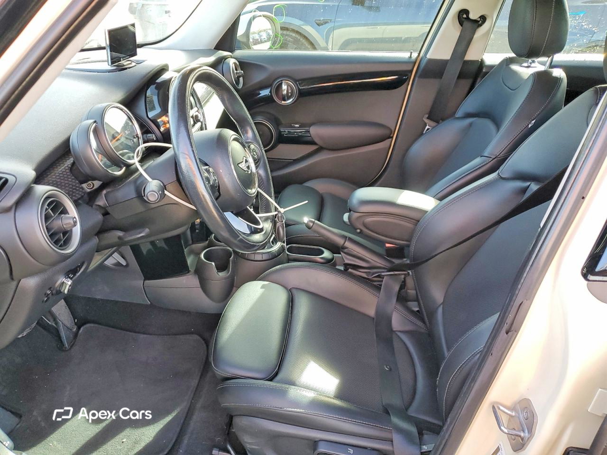 MINI Cooper 2015