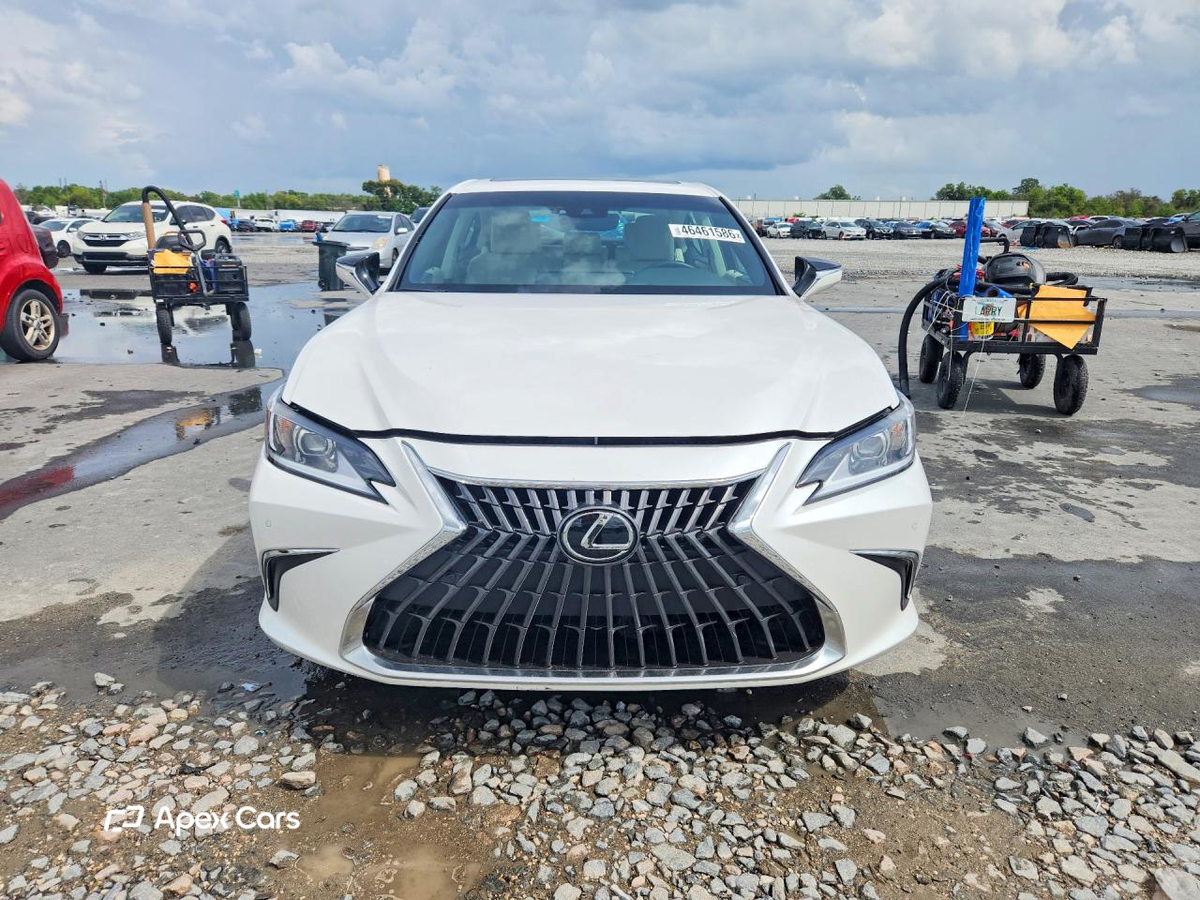 Lexus ES 2025