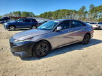 Hyundai Elantra 2022