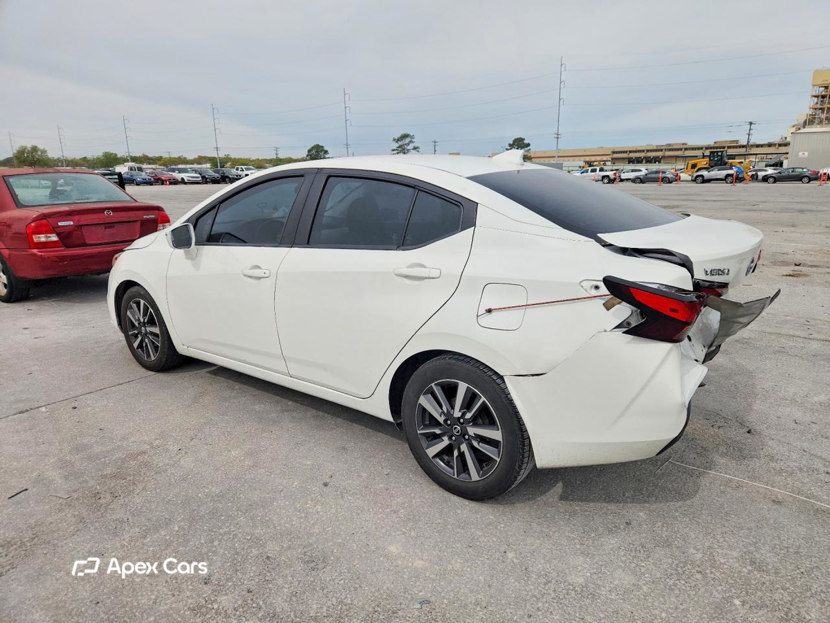 Nissan Versa 2021