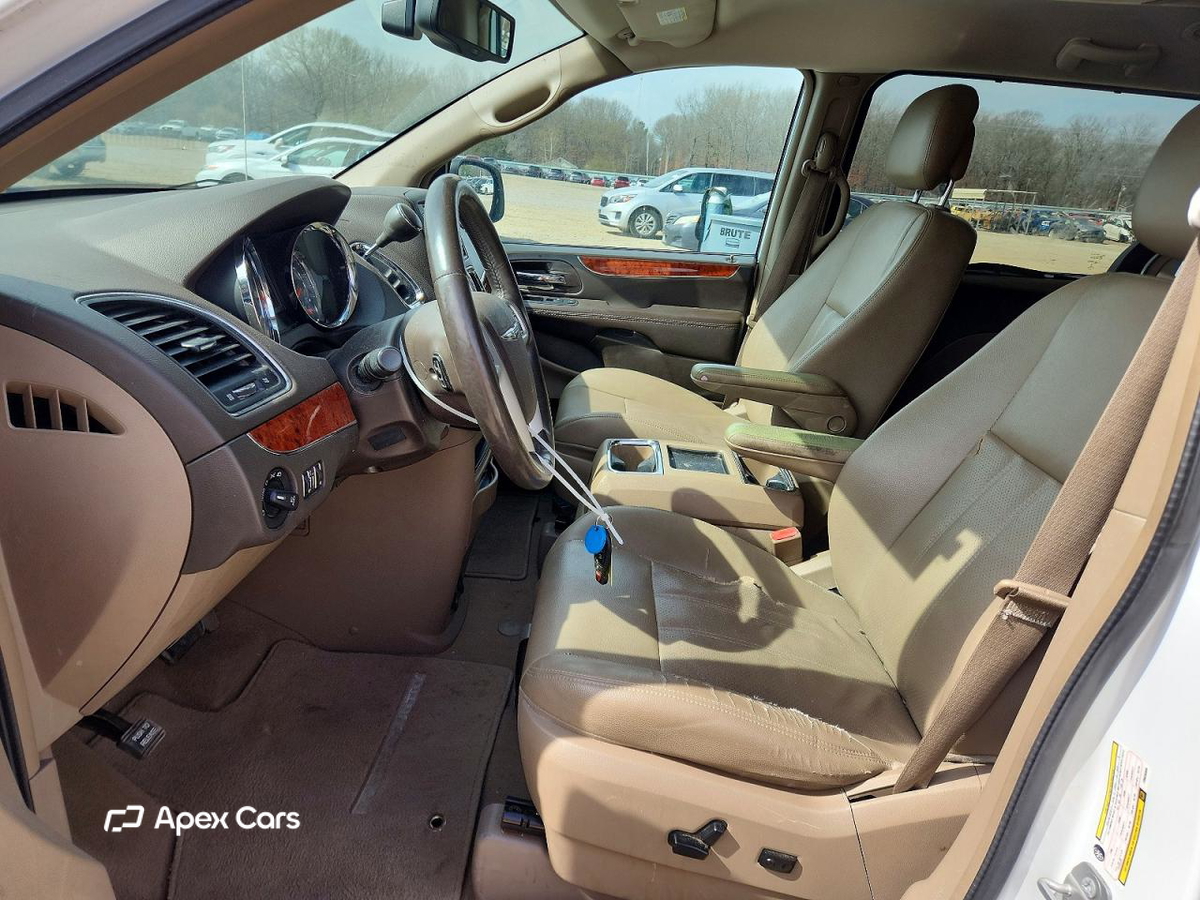 Chrysler Voyager 2015