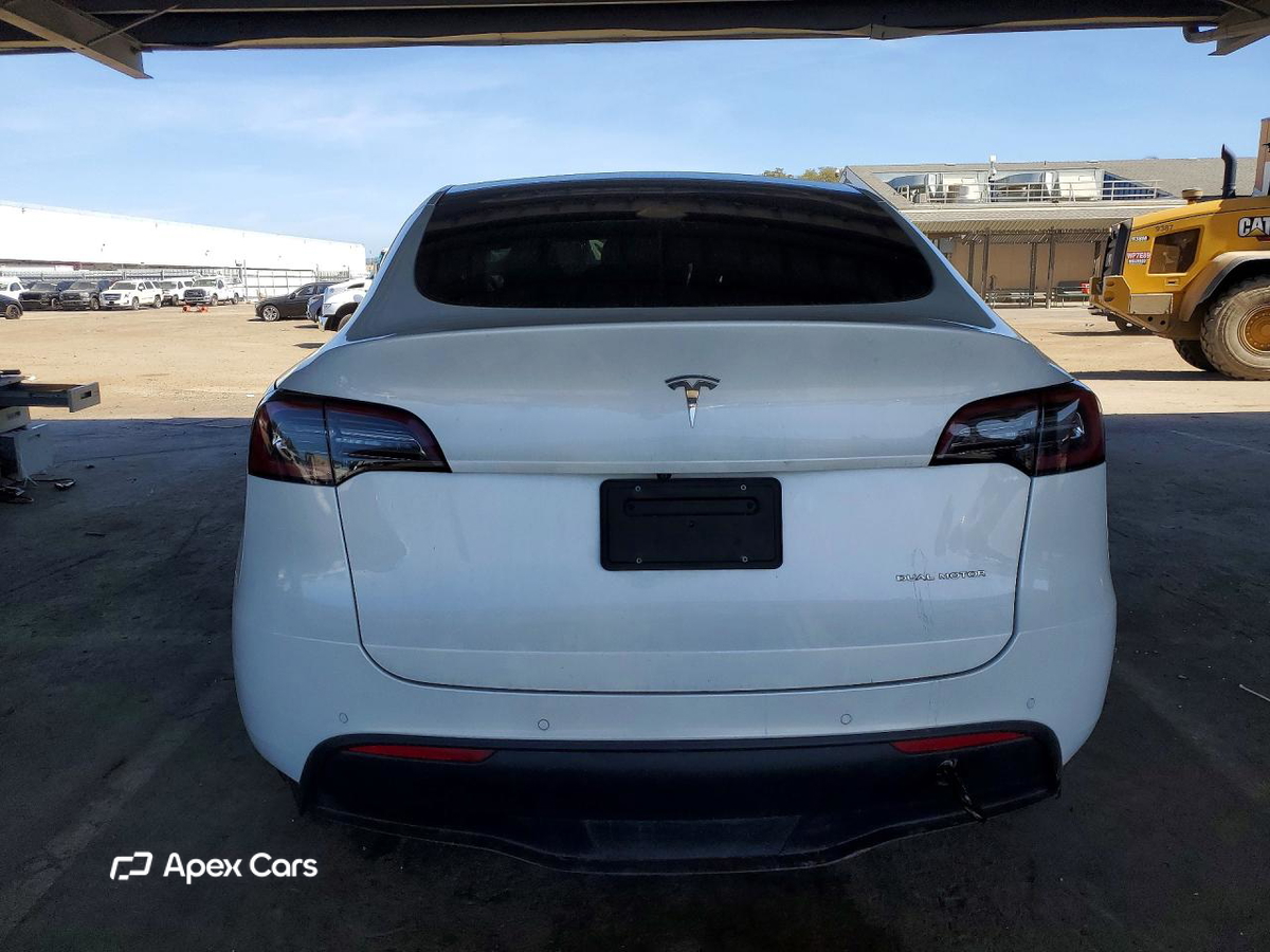Tesla Model Y 2020