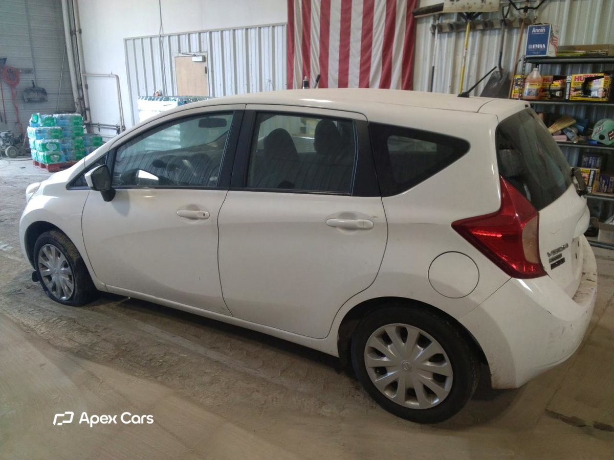 Nissan Versa 2016