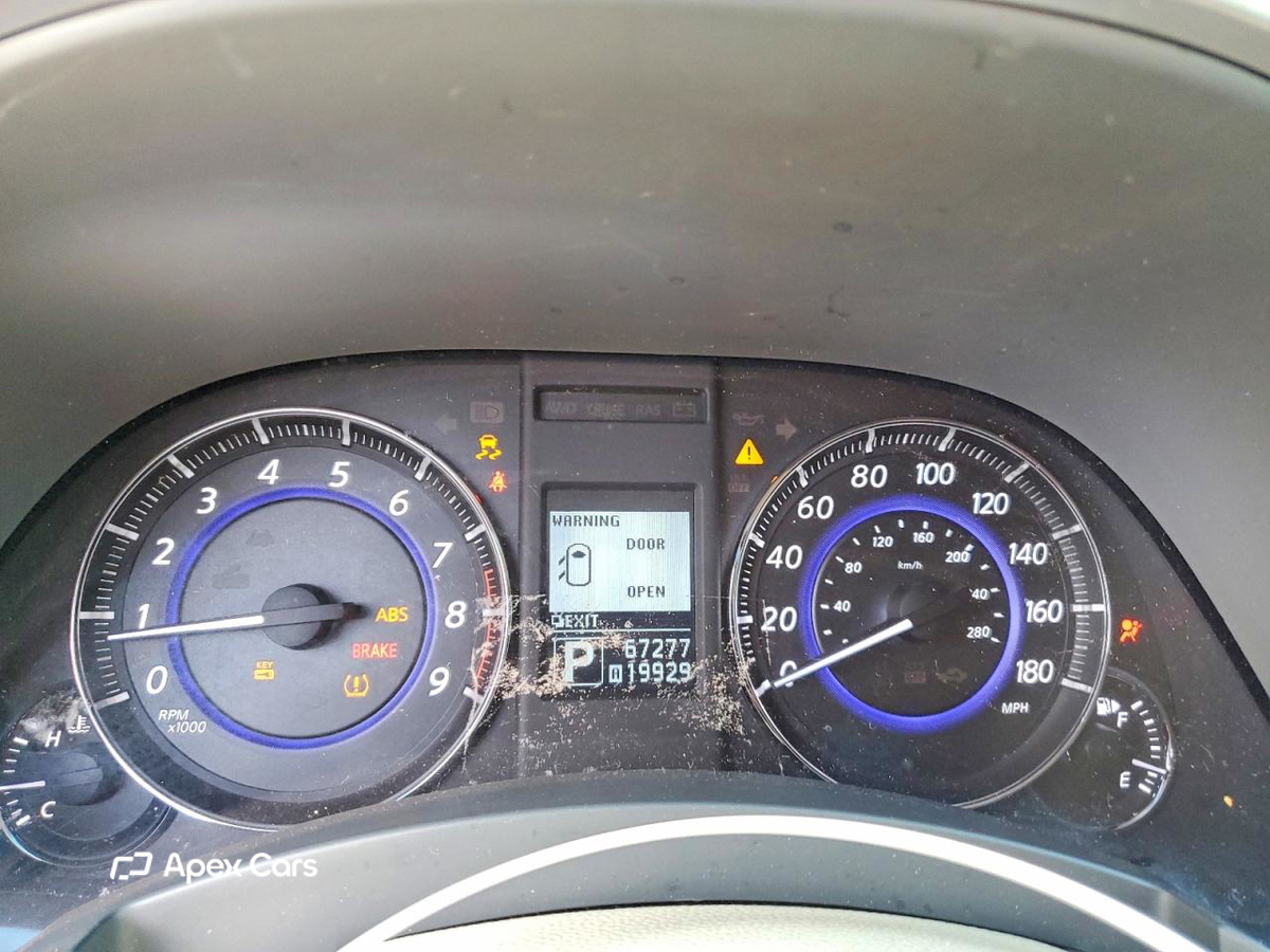 Infiniti QX70 2014