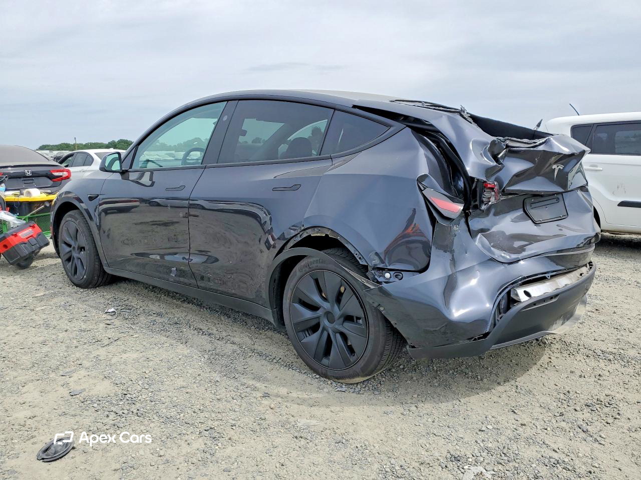 Tesla Model Y 2024