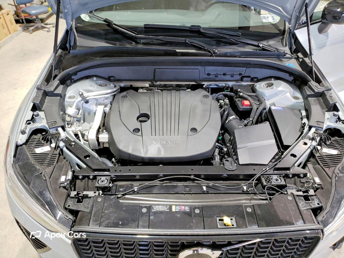 Volvo XC60 2025