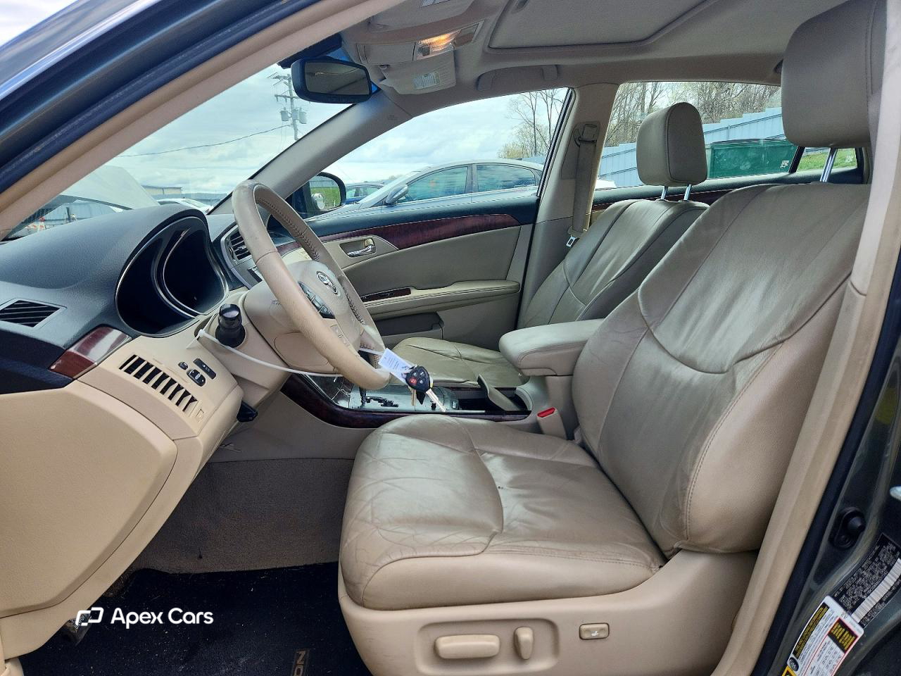 Toyota Avalon 2011