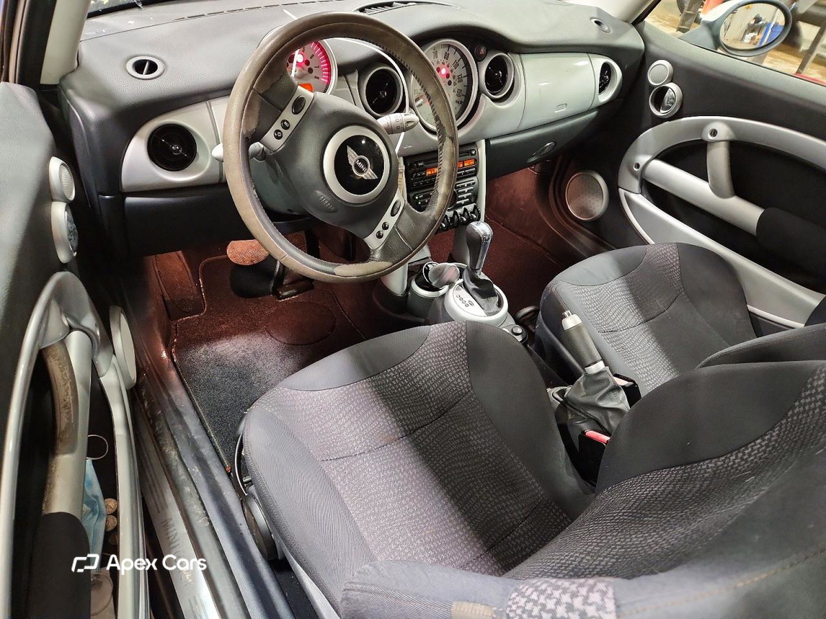 MINI Cooper 2003