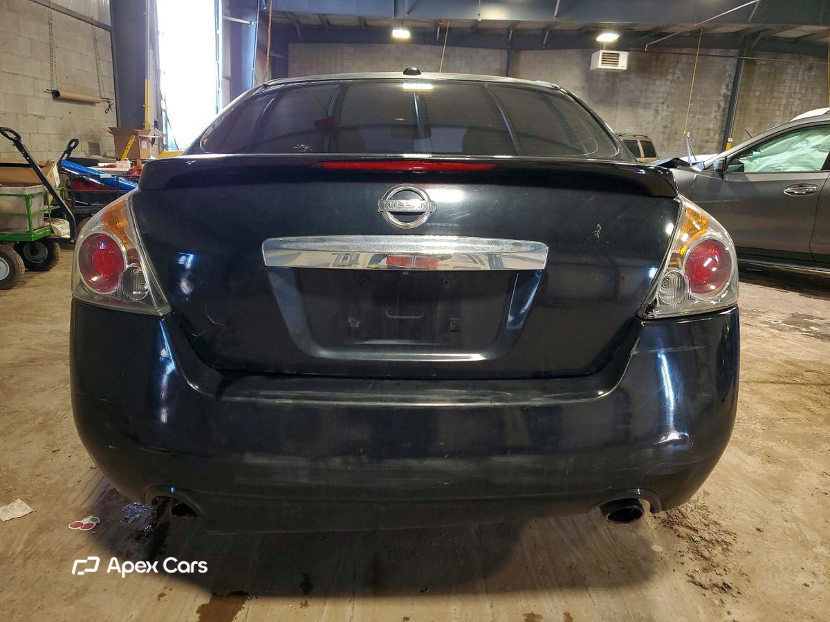 Nissan Altima 2011
