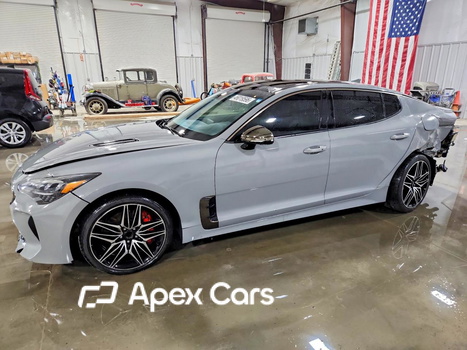 Kia Stinger 2022 - Image 1 of 14