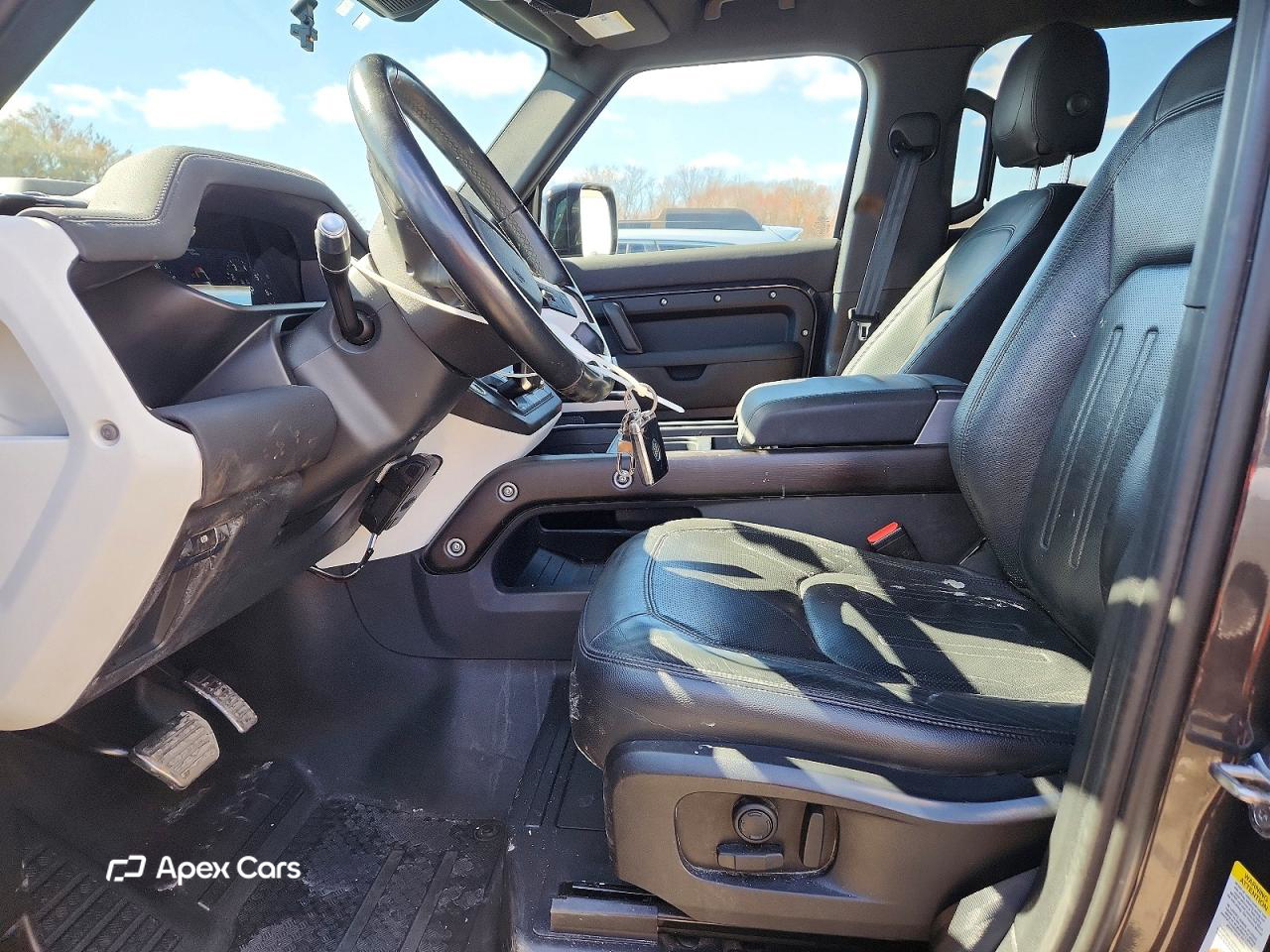 Land Rover Defender 2022