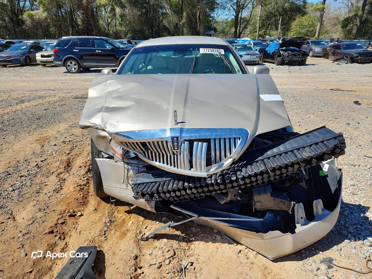 Lincoln Town Car 2010