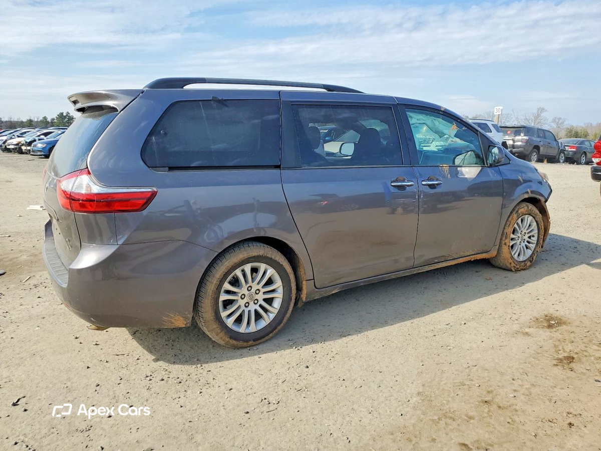 Toyota Sienna 2015