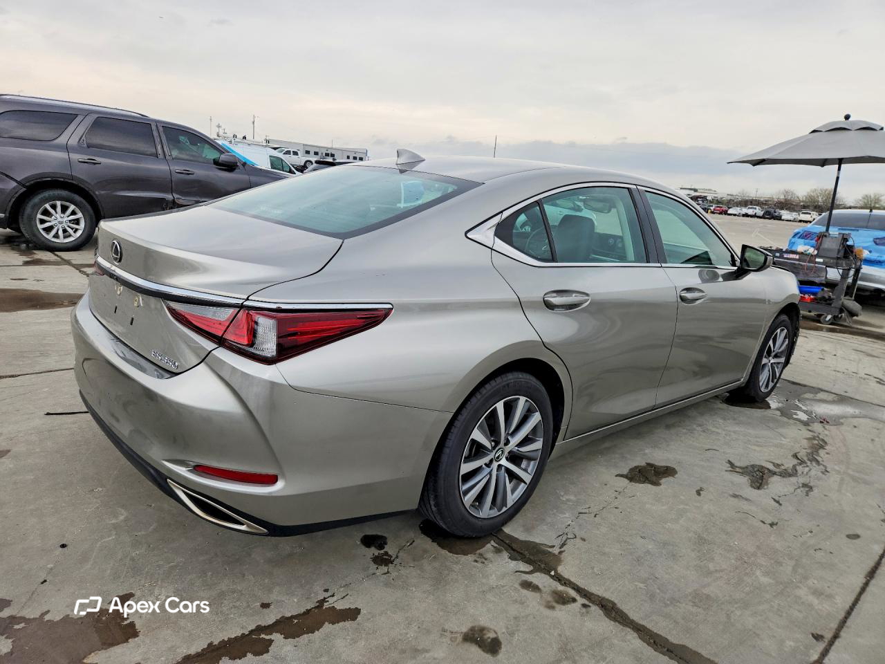 Lexus ES 2021