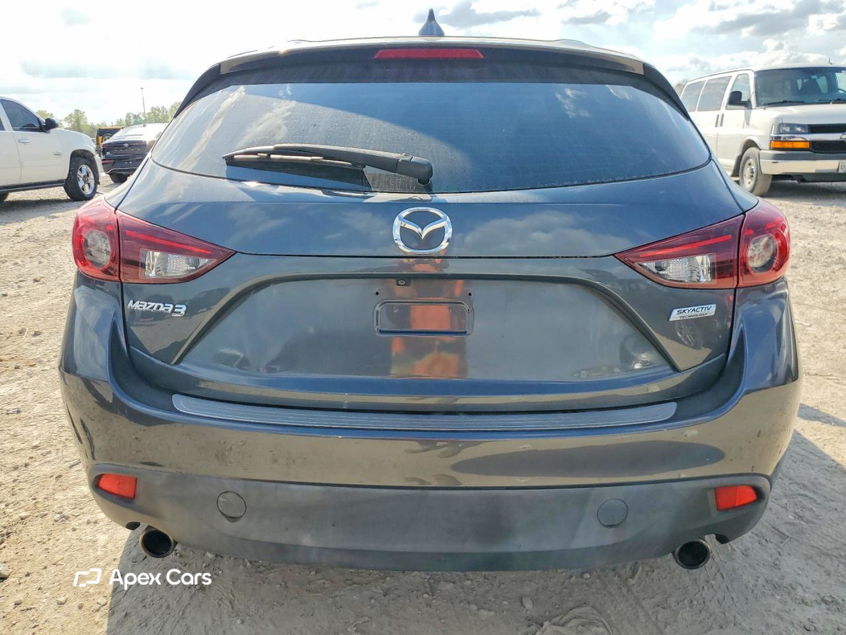 Mazda 3 2016