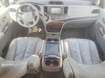 Toyota Sienna 2011